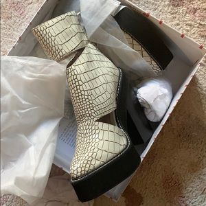 Jeffrey Campbell Féria white croci black 9